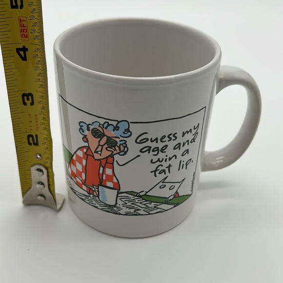 Hallmark Maxine Mug "Guess my Age and Win a Flat Lip" 11 oz Shoebox Greeting - Picture 7 of 8